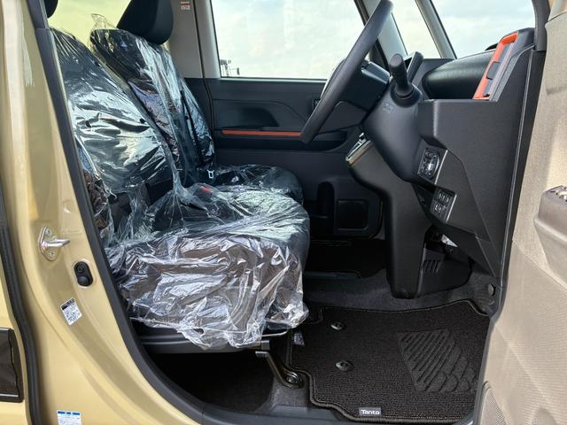 タント ファンクロス 4WD 登録済未使用車(12枚目)