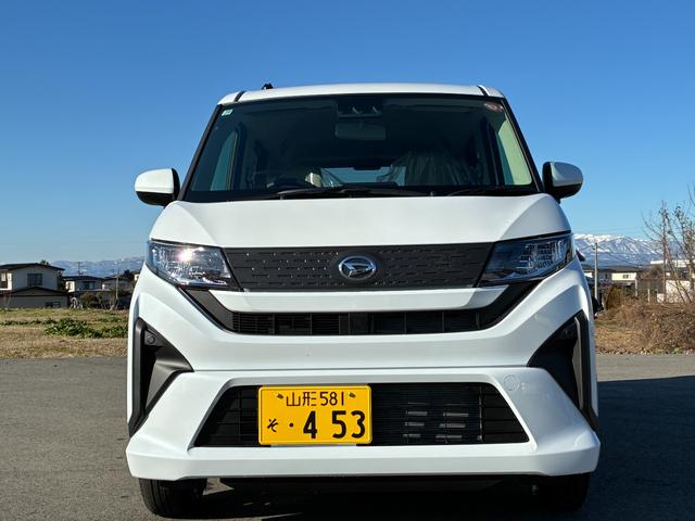 ムーヴ Ｘ　４ＷＤ　届出済未使用車（2枚目）