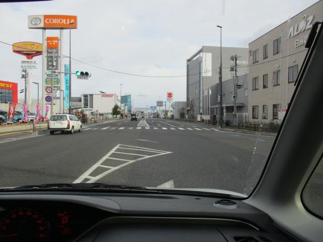 フロンクス １型　４ＷＤ　９インチカーナビ　全方位モニター　新品純正アルミホイール＆スタッドレスタイヤ　前後衝突被害軽減ブレーキ（24枚目）