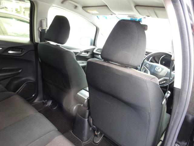 フィットハイブリッド Ｆパッケージ　コンフォートエディション　ナビＴＶ　バックカメラ　スマートキー　プッシュスタート　フロアオートマ　アイドリングストップ　横滑り防止システム　シートヒーター（16枚目）