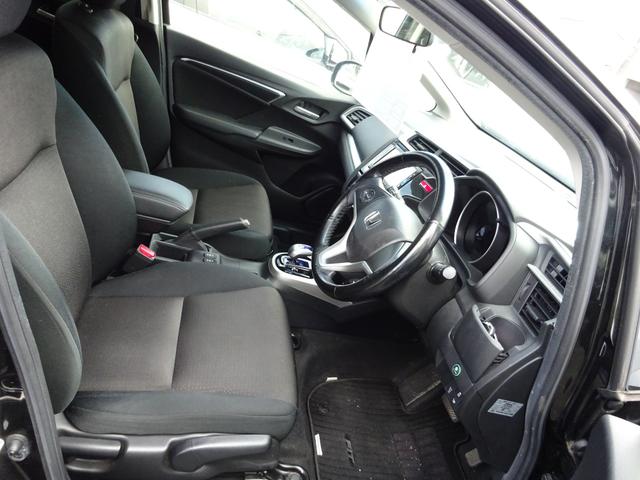 フィットハイブリッド Ｆパッケージ　コンフォートエディション　ナビＴＶ　バックカメラ　スマートキー　プッシュスタート　フロアオートマ　アイドリングストップ　横滑り防止システム　シートヒーター（22枚目）