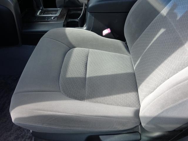 ランドクルーザー ＡＸ　４ＷＤ　ナビＴＶ　Ｂｌｕｅｔｏｏｔｈ　バックカメラ　ＥＴＣ　スマートキー　プッシュスタート　アルミホイール　８人乗り　横滑り防止システム　エアバック（9枚目）