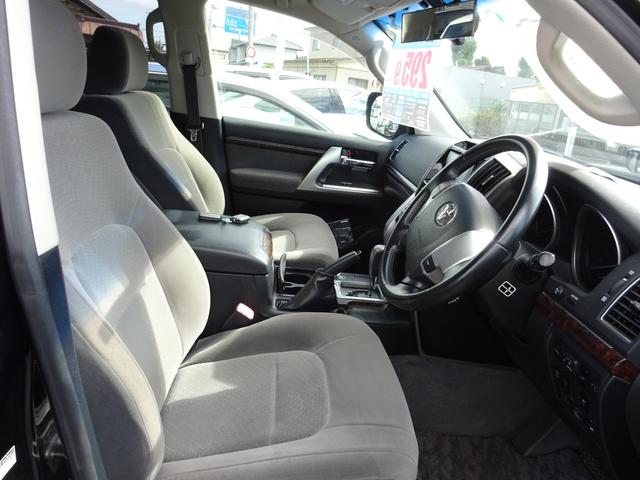 ランドクルーザー ＡＸ　４ＷＤ　ナビＴＶ　Ｂｌｕｅｔｏｏｔｈ　バックカメラ　ＥＴＣ　スマートキー　プッシュスタート　アルミホイール　８人乗り　横滑り防止システム　エアバック（41枚目）