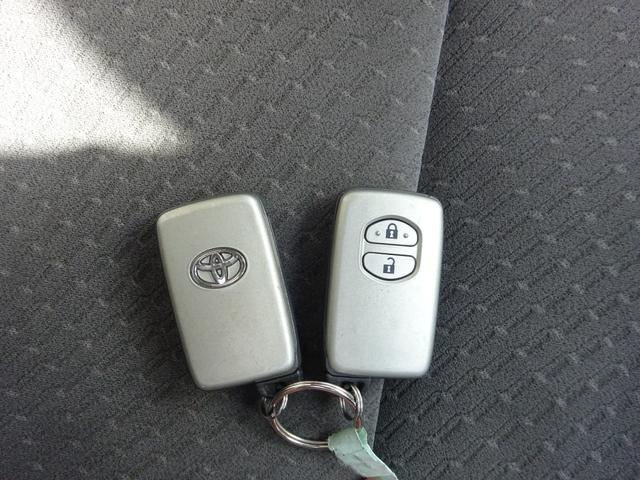 ランドクルーザー ＡＸ　４ＷＤ　ナビＴＶ　Ｂｌｕｅｔｏｏｔｈ　バックカメラ　ＥＴＣ　スマートキー　プッシュスタート　アルミホイール　８人乗り　横滑り防止システム　エアバック（49枚目）