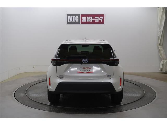 ヤリスクロス ハイブリッドＺ　衝突被害軽減システム　ナビ＆ＴＶ　バックカメラ　ＥＴＣ　アルミホイール　ハイブリッド　オートクルーズコントロール　ＬＥＤヘッドランプ　ワンオーナー（12枚目）