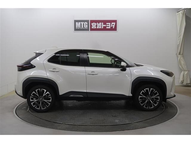 ヤリスクロス ハイブリッドＺ　衝突被害軽減システム　ナビ＆ＴＶ　バックカメラ　ＥＴＣ　アルミホイール　ハイブリッド　オートクルーズコントロール　ＬＥＤヘッドランプ　ワンオーナー（14枚目）