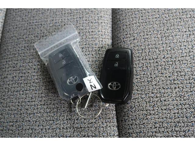 ヤリスクロス ハイブリッドＺ　衝突被害軽減システム　ナビ＆ＴＶ　バックカメラ　ＥＴＣ　アルミホイール　ハイブリッド　オートクルーズコントロール　ＬＥＤヘッドランプ　ワンオーナー（32枚目）