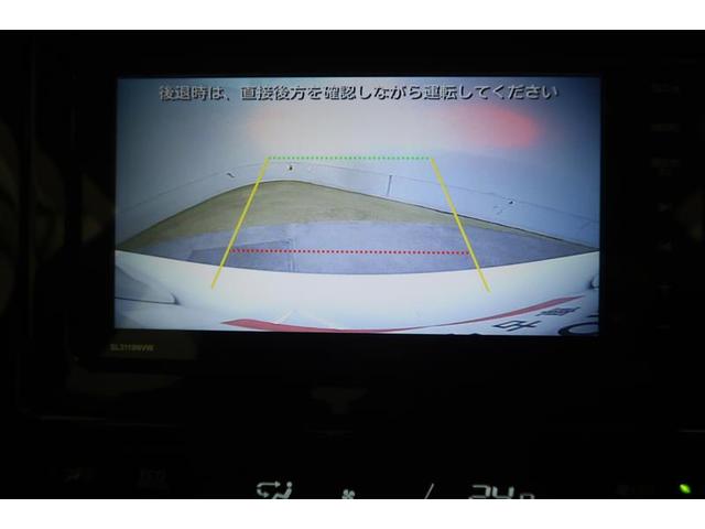 プリウス Ｓ　衝突被害軽減システム　４ＷＤ　ナビ＆ＴＶ　バックカメラ　ＥＴＣ　アルミホイール　ハイブリッド　オートクルーズコントロール　ＬＥＤヘッドランプ　１００Ｖ電源（8枚目）