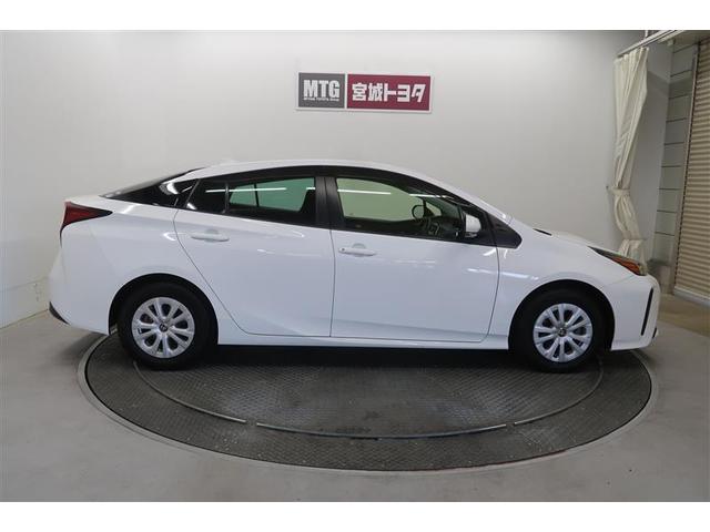 プリウス Ｓ　衝突被害軽減システム　４ＷＤ　ナビ＆ＴＶ　バックカメラ　ＥＴＣ　アルミホイール　ハイブリッド　オートクルーズコントロール　ＬＥＤヘッドランプ　１００Ｖ電源（10枚目）