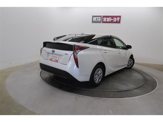 プリウス Ｓセーフティプラス　衝突被害軽減システム　ナビ＆ＴＶ　バックカメラ　ＥＴＣ　アルミホイール　ハイブリッド　オートクルーズコントロール　ＬＥＤヘッドランプ　ワンオーナー（11枚目）