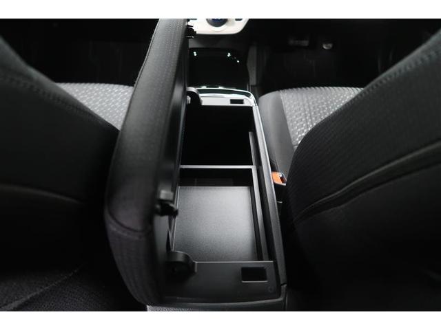 プリウス Ｓセーフティプラス　衝突被害軽減システム　ナビ＆ＴＶ　バックカメラ　ＥＴＣ　アルミホイール　ハイブリッド　オートクルーズコントロール　ＬＥＤヘッドランプ　ワンオーナー（21枚目）