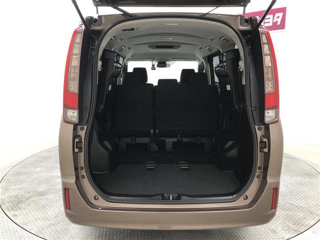 ノア Ｘ　衝突被害軽減システム　ナビ＆ＴＶ　バックカメラ　ＥＴＣ　アルミホイール　両側電動スライド　乗車定員８人　ＬＥＤヘッドランプ　ワンオーナー　寒冷地（14枚目）