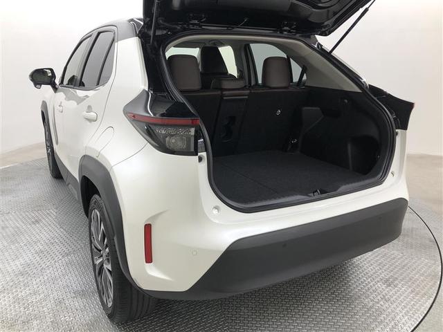 ヤリスクロス ハイブリッドＺ　衝突被害軽減システム　バックカメラ　ＥＴＣ　アルミホイール　ハイブリッド　オートクルーズコントロール　ＬＥＤヘッドランプ　ワンオーナー（10枚目）