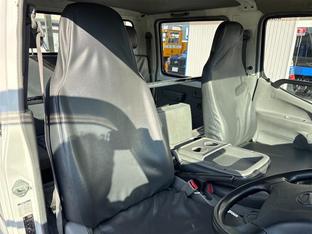 デュトロ Ｗキャブ（13枚目）