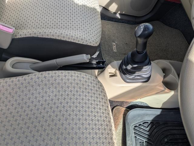 アルト F 4WD CD キーレス エアバック(22枚目)