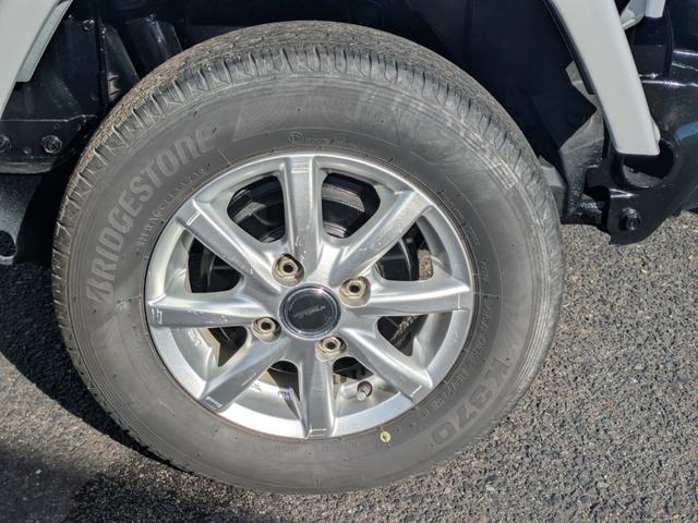 サンバートラック TB 4WD パワステ エアコン アルミホイール エアバック(14枚目)