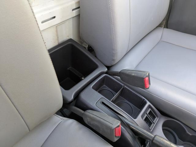 サンバートラック TB 4WD パワステ エアコン アルミホイール エアバック(26枚目)