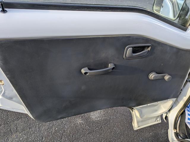 サンバートラック TB 4WD パワステ エアコン アルミホイール エアバック(37枚目)