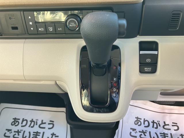 N-BOX ベースグレード 4WD バックカメラ 両側スライド・片側電動 クリアランスソナー オートクルーズコントロール レーンアシスト 衝突被害軽減システム オートライト LEDヘッドランプ スマートキー アイドリングストップ(6枚目)