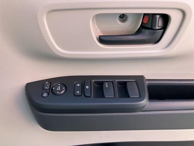 N-BOX ベースグレード 4WD バックカメラ 両側スライド・片側電動 クリアランスソナー オートクルーズコントロール レーンアシスト 衝突被害軽減システム オートライト LEDヘッドランプ スマートキー アイドリングストップ(12枚目)