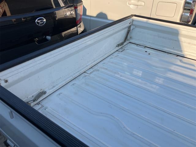 キャリイトラック KCエアコン・パワステ 4WD 5速マニュアル 5MT エアコン パワステ 三方開 積載量350kg 軽トラック(17枚目)