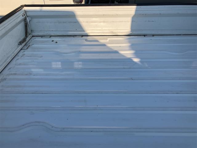 キャリイトラック KCエアコン・パワステ 4WD 5速マニュアル 5MT エアコン パワステ 三方開 積載量350kg 軽トラック(18枚目)