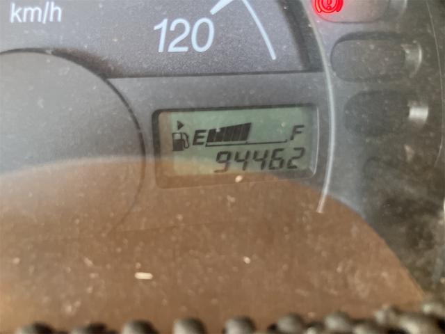 キャリイトラック KCエアコン・パワステ 4WD 5速マニュアル 5MT エアコン パワステ 三方開 積載量350kg 軽トラック(28枚目)