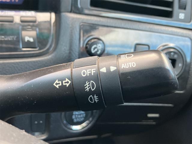 クラウン アスリートi-Four 4WD ETC オートクルーズコントロール バックカメラ ナビ TV アルミホイール オートライト HID AT スマートキー 盗難防止システム CD MD 記録簿 衝突安全ボディ ABS ESC(9枚目)