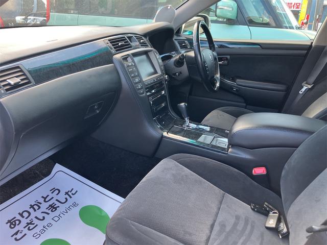 クラウン アスリートi-Four 4WD ETC オートクルーズコントロール バックカメラ ナビ TV アルミホイール オートライト HID AT スマートキー 盗難防止システム CD MD 記録簿 衝突安全ボディ ABS ESC(33枚目)