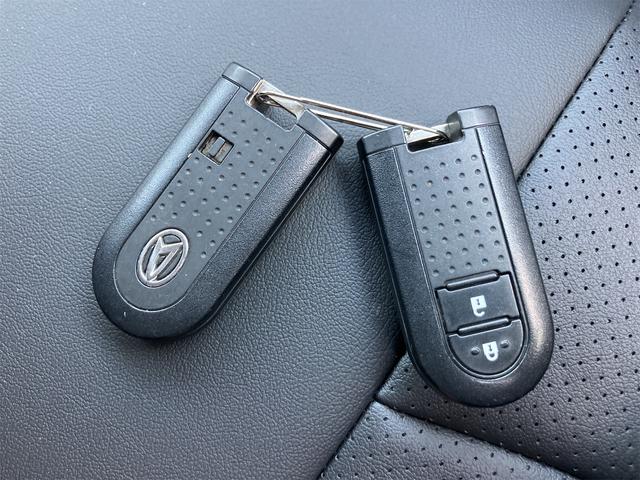 �t���Ăĕ֗��I�ƂĂ��l�C�̍��������̃X�}�[�g�L�[�V�X�e���B�L�[���g�т��Ă��邾���ŁA�h�A���b�N�̊J���тɃG���W���̎n�����\�ȑ����ł��B�v�b�V���X�^�[�g�ł��̂ŃG���W���̎n�����{�^�������������ł�