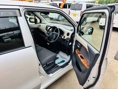 当店のお車をご覧いただきましてありがとうございます。お車についてのご質問やお見積りのご依頼、ご購入にあたってのご相談などお気軽にお問い合わせ下さい！ 5