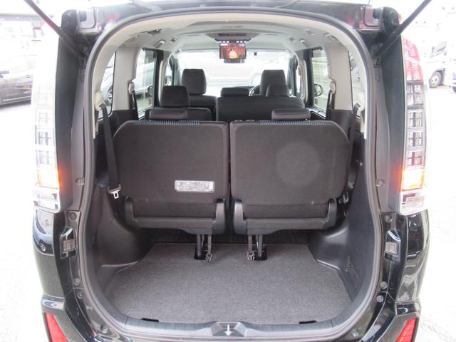 ヴォクシー ＺＳ　煌ＩＩ　４ＷＤ　ワンオーナー　８人乗　エンジンスターター　カロッツェリア１０，１インチナビ　フリップダウンモニター　Ｂｌｕｅｔｏｏｔｈ　ＤＶＤ再生　フルセグ　バックカメラ　両側パワースライド　セーフティーＳ（31枚目）