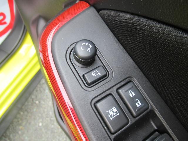スイフトスポーツ ベースグレード　ベースグレード（５名）ＣＤ＆ＵＳＢチューナー　ステアリングスイッチ　クルーズコントロール　フロントフォグライト　スマートキー　ステアリングスイッチ（11枚目）