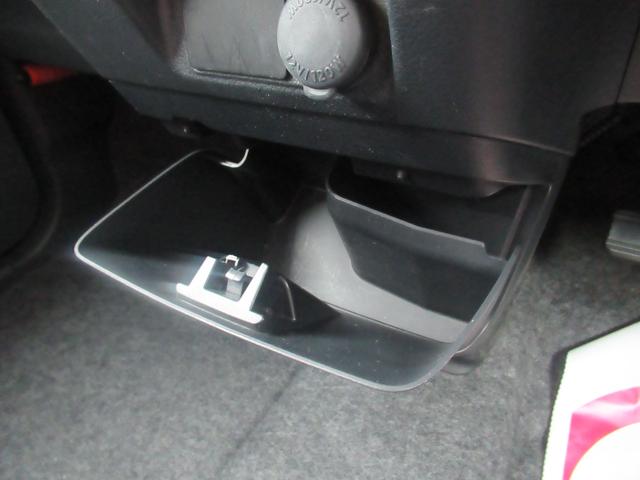 スペーシア X ワンオーナー 4WD 純正8インチナビ 左側パワースライド 音楽録音 DVD再生 フルセグ Bluetooth ステアリングスイッチ ETC(20枚目)