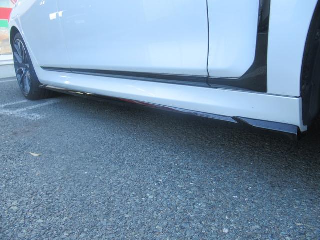 7シリーズ 745e Mスポーツ 新品社外フルエアロ haman/kardonサウンド 全席シートヒーター 純正ナビ フルセグ Bluetooth 全方位カメラ 純正20インチアルミホイール 革シート(11枚目)