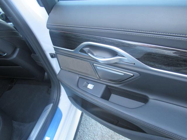 7シリーズ 745e Mスポーツ 新品社外フルエアロ haman/kardonサウンド 全席シートヒーター 純正ナビ フルセグ Bluetooth 全方位カメラ 純正20インチアルミホイール 革シート(43枚目)