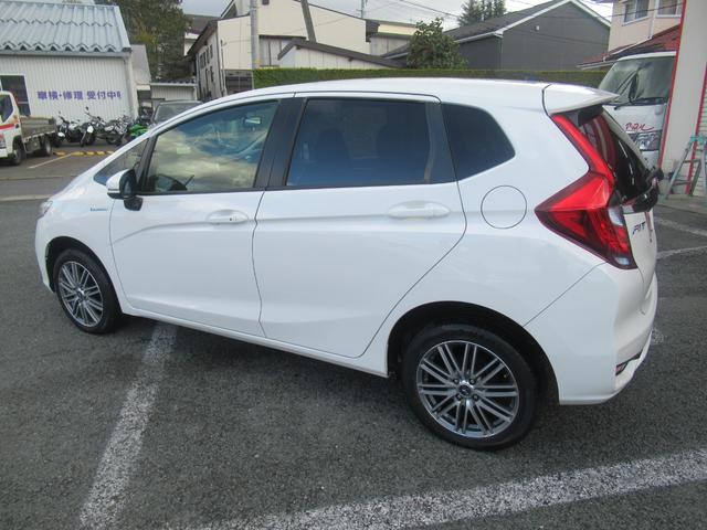 フィットハイブリッド Ｆ　ウェッズ１６インチアルミホイール　ケンウッドディスプレイオーディオ　アンドロイドオート　アップルカープレイ　接続可　ホンダセンシング　レーダークルーズコントロール　バックカメラ　社外ＬＥＤバルブ（9枚目）