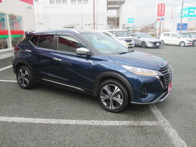 キックス Ｘ　ワンオーナー　寒冷地仕様　プロパイロット　デジタルインナーミラー　純正リヤスポイラー　前席シートヒーター　ハンドルヒーター　純正ナビ　ＤＶＤ再生　Ｂｌｕｅｔｏｏｔｈ　ＨＤＭＩ　フルセグ　ミラーカバー（6枚目）