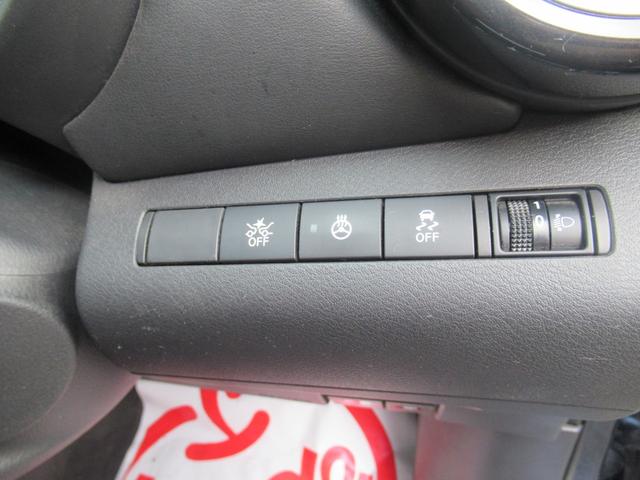 キックス Ｘ　ワンオーナー　寒冷地仕様　プロパイロット　デジタルインナーミラー　純正リヤスポイラー　前席シートヒーター　ハンドルヒーター　純正ナビ　ＤＶＤ再生　Ｂｌｕｅｔｏｏｔｈ　ＨＤＭＩ　フルセグ　ミラーカバー（14枚目）