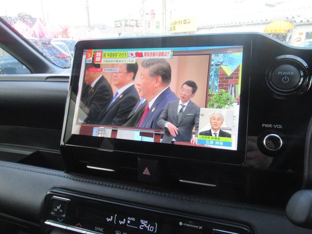 ヴォクシー ハイブリッドS-Z 純正メモリーナビ フリップダウンモニター 両側パワースライドドア パワーバックドア モデリスタエアロ ハンドルヒーター TVキャンセラー バックカメラ モデリスタ18インチアルミホイール(23枚目)