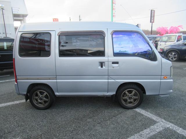 サンバーバン VB 5速マニュアル タイミングベルト交換済(99597km時) 規格外スバルハンドル LEDライト フロントガラスフィルム張り 前回車検透度測定クリア済(5枚目)