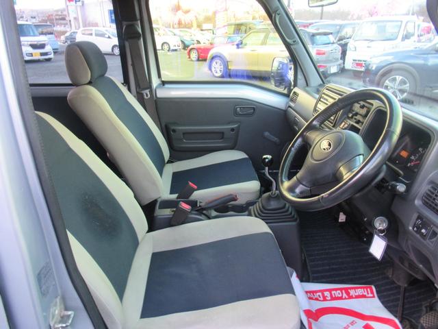 サンバーバン VB 5速マニュアル タイミングベルト交換済(99597km時) 規格外スバルハンドル LEDライト フロントガラスフィルム張り 前回車検透度測定クリア済(10枚目)