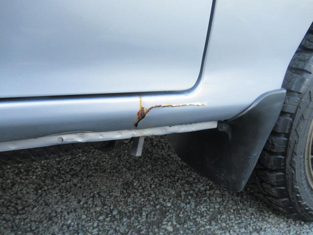 サンバーバン VB 5速マニュアル タイミングベルト交換済(99597km時) 規格外スバルハンドル LEDライト フロントガラスフィルム張り 前回車検透度測定クリア済(28枚目)