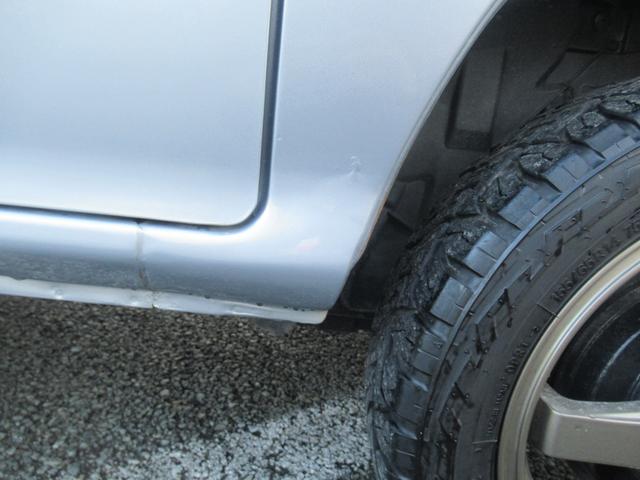 サンバーバン VB 5速マニュアル タイミングベルト交換済(99597km時) 規格外スバルハンドル LEDライト フロントガラスフィルム張り 前回車検透度測定クリア済(32枚目)