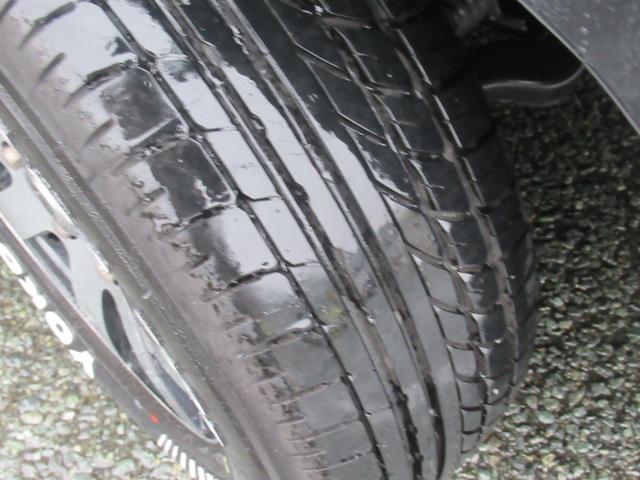 ハイエースバン ロングスーパーGL 4WD 寒冷地仕様 ローダウン 社外16インチ 純正フロントリップ・リヤスポイラー リヤヒーター 社外リヤコンビランプ 純正ナビ DVD再生 Bluetooth フルセグ バックカメラ ETC(11枚目)