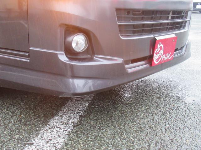 ハイエースバン ロングスーパーGL 4WD 寒冷地仕様 ローダウン 社外16インチ 純正フロントリップ・リヤスポイラー リヤヒーター 社外リヤコンビランプ 純正ナビ DVD再生 Bluetooth フルセグ バックカメラ ETC(12枚目)