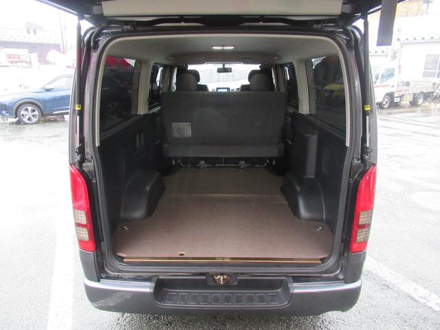 ハイエースバン ロングスーパーGL 4WD 寒冷地仕様 ローダウン 社外16インチ 純正フロントリップ・リヤスポイラー リヤヒーター 社外リヤコンビランプ 純正ナビ DVD再生 Bluetooth フルセグ バックカメラ ETC(36枚目)