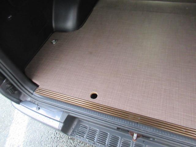 ハイエースバン ロングスーパーGL 4WD 寒冷地仕様 ローダウン 社外16インチ 純正フロントリップ・リヤスポイラー リヤヒーター 社外リヤコンビランプ 純正ナビ DVD再生 Bluetooth フルセグ バックカメラ ETC(37枚目)