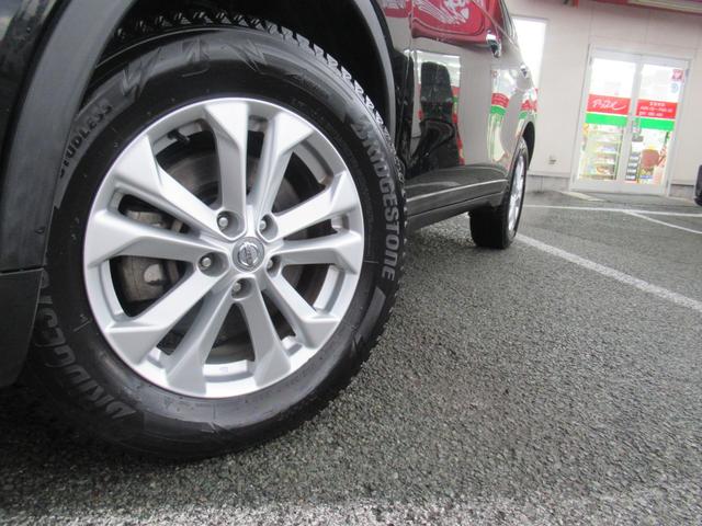 エクストレイル ２０Ｘｔ　エマージェンシーブレーキパッケージ　純正ＳＤナビ　フルセグテレビ　バックカメラ　純正１７インチアルミホイール　カプロンシート　運転席助手席シートヒーター　ＬＥＤライト（3枚目）