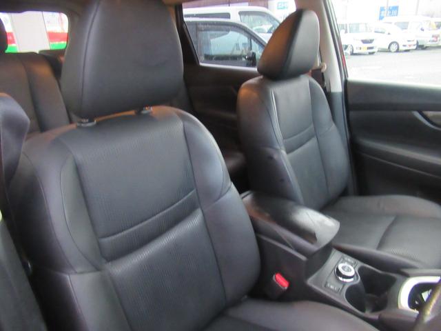 エクストレイル ２０Ｘｔ　エマージェンシーブレーキパッケージ　純正ＳＤナビ　フルセグテレビ　バックカメラ　純正１７インチアルミホイール　カプロンシート　運転席助手席シートヒーター　ＬＥＤライト（21枚目）